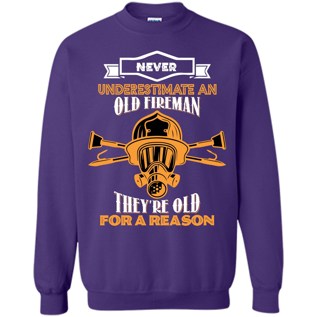 Fireman T-shirt Never Underestimate An Old Fireman Orange
