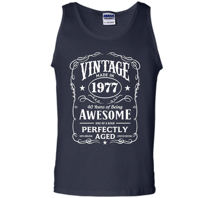 Vintage Made In 1977 Birthday Gift T-Shirt shirt Navy