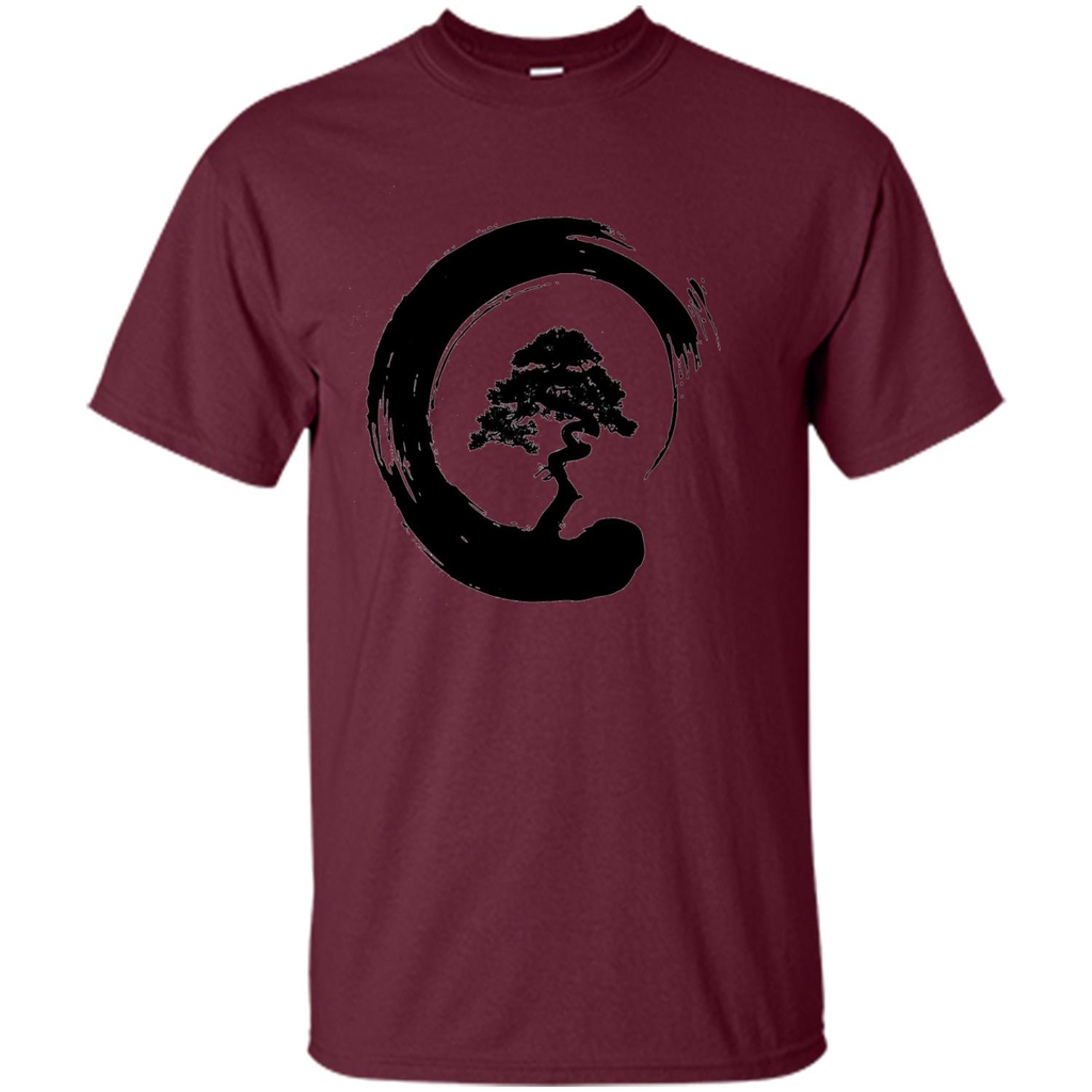 Bonsai Tree in Enso Circle - Buddhist Zen Calligraphy t-hirt Maroon