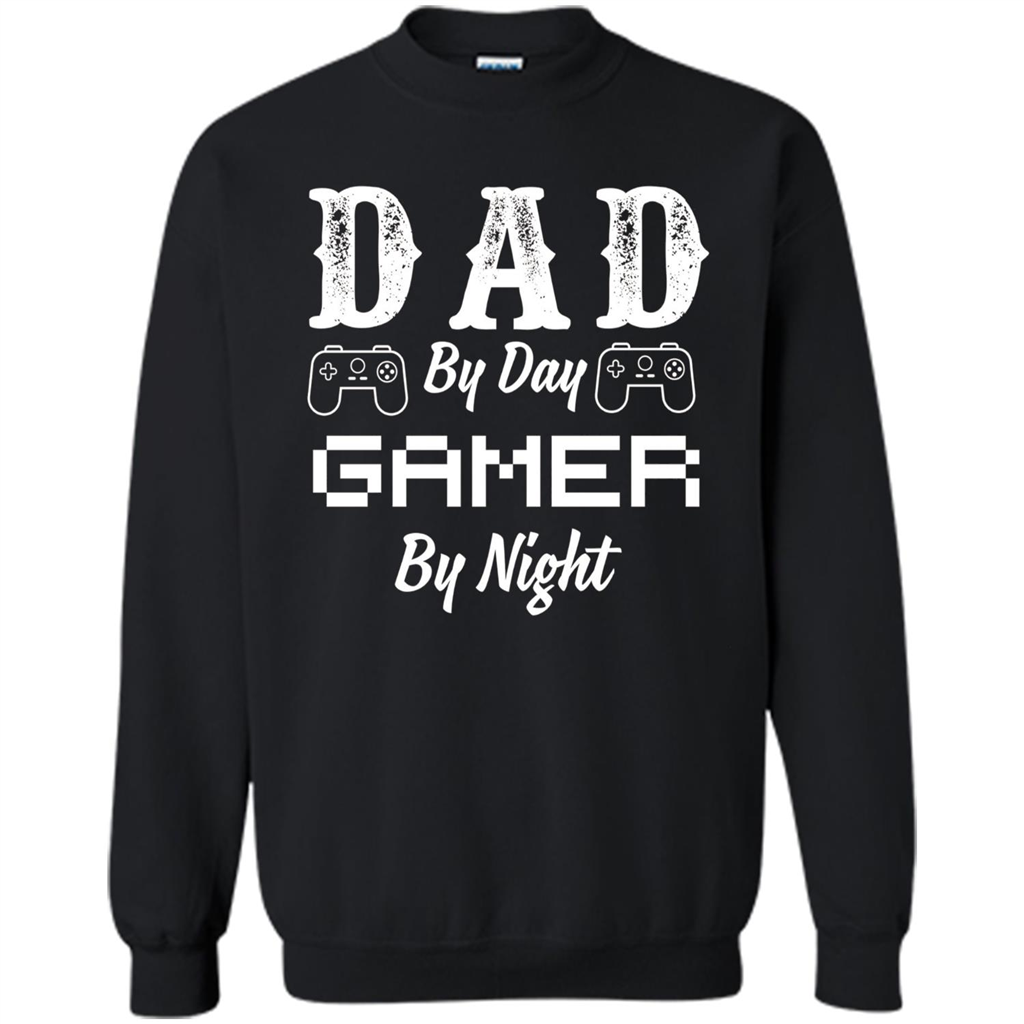Fathers Day T-shirt Dad By Day Gamer By Night T-shirt