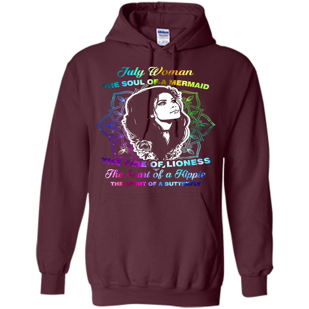 July Woman T-shirt The Heart Of A Hippie Maroon