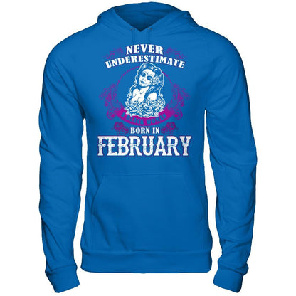 Never Underestimate A Black Woman Born In February Gildan - Pullover Hoodie Royal