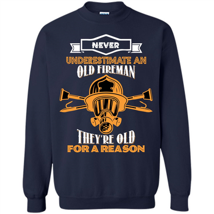 Fireman T-shirt Never Underestimate An Old Fireman Navy