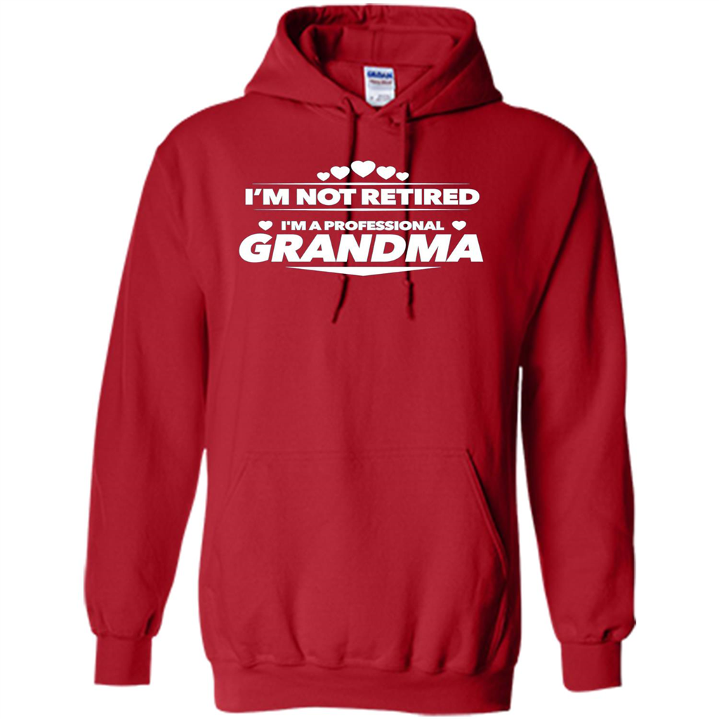 I'm Not Retired I'm A Professional Grandma T-shirt Red