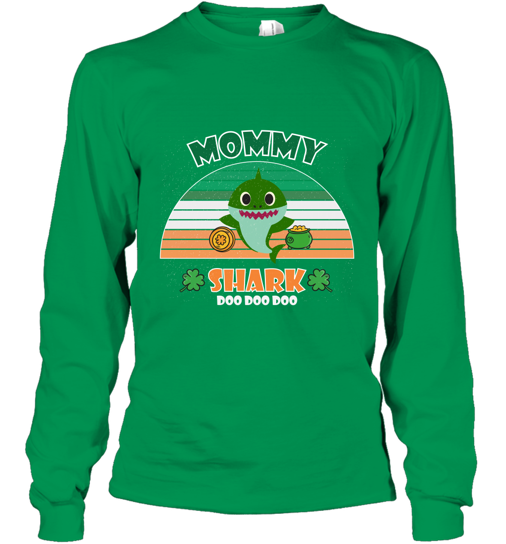 Irish Mommy Shark Saint Patricks Day Family Shirt Long Sleeve T-Shirt Irish Green