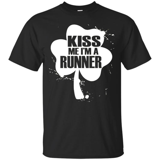Kiss Me I_m Runner St. Patrick_s Day T-shirt Black