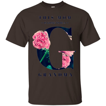 This Mom Is Going To Be A Grandma Mommy T-shirt Dark Chocolate