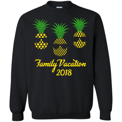 Family Vacation 2018 Shirt Hawaii Pineapple Sunglasses Black