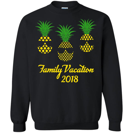 Family Vacation 2018 Shirt Hawaii Pineapple Sunglasses Black
