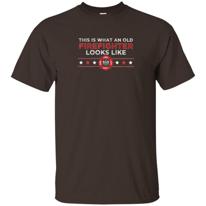 This Is What An Old Firefighter Looks Like T-shirt Dark Chocolate