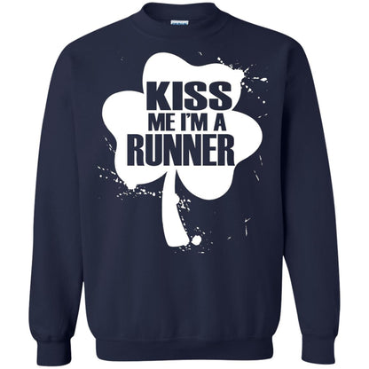 Kiss Me I_m Runner St. Patrick_s Day T-shirt Navy
