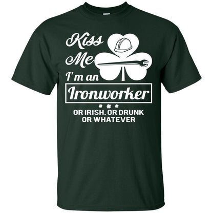 Funny St Patricks Day Shirt Kiss Me I Am An Ironworker Forest