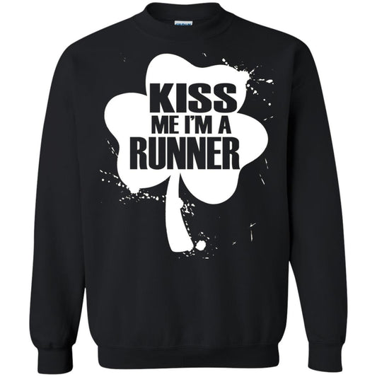 Kiss Me I_m Runner St. Patrick_s Day T-shirt Black