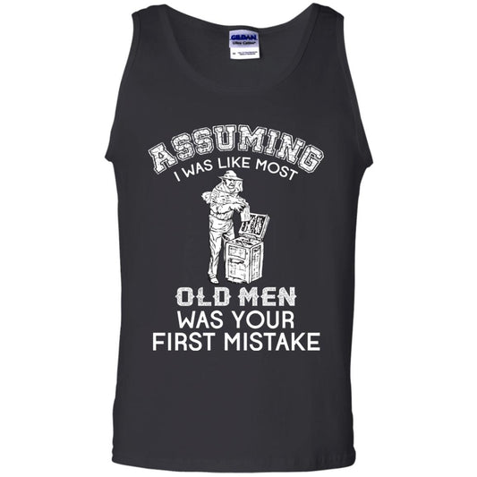 Assuming I Was Like Most Old Men Beekeeper T-shirt Black