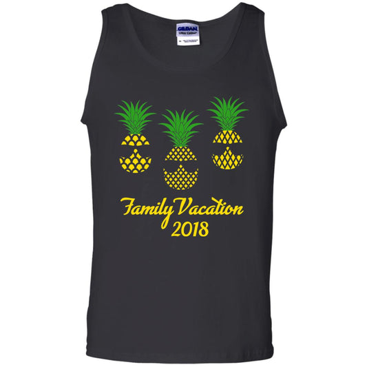 Family Vacation 2018 Shirt Hawaii Pineapple Sunglasses Black
