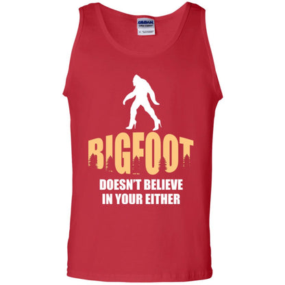 Bigfoot Doesn't Believe In Your Either T-shirt Red