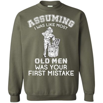 Assuming I Was Like Most Old Men Beekeeper T-shirt Military Green