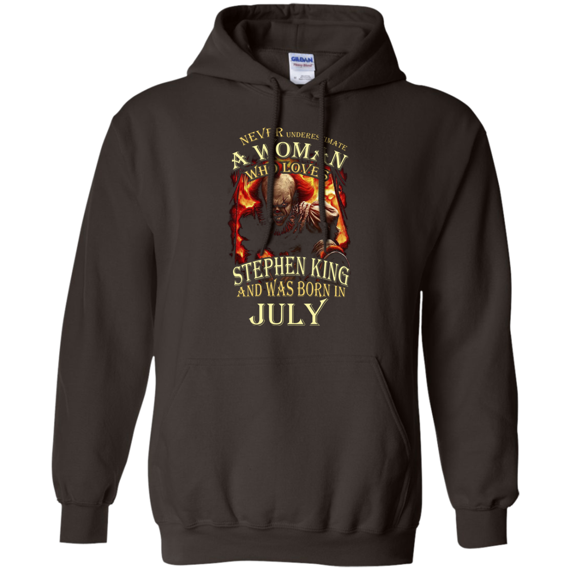 July T-shirt Never Underestimate A Woman Who Loves Stephen King Dark Chocolate