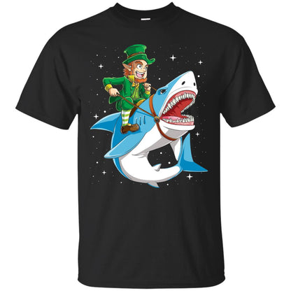 Leprechaun Riding Shark St Patricks Day T-shirt Black