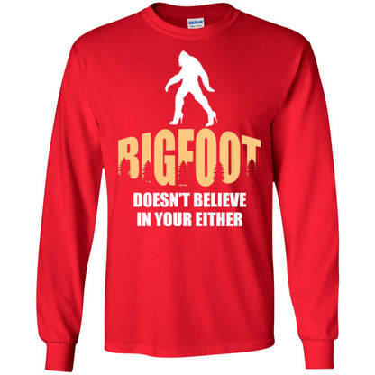 Bigfoot Doesn't Believe In Your Either T-shirt Red