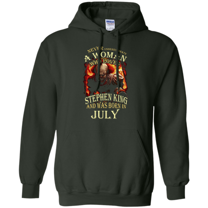 July T-shirt Never Underestimate A Woman Who Loves Stephen King Forest Green