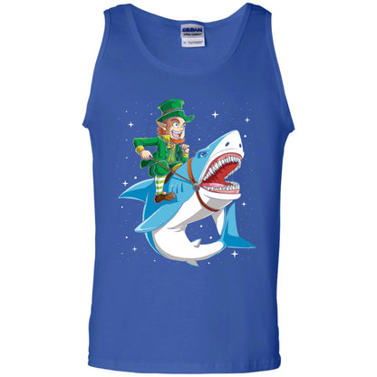 Leprechaun Riding Shark St Patricks Day T-shirt Royal