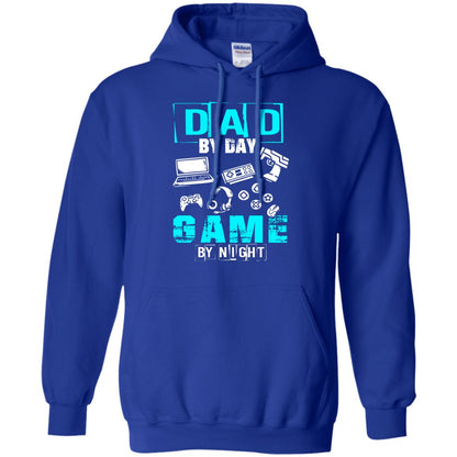 Dad By Day Gamer By Night Gamer T-shirt Royal