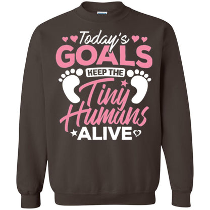 Mommy T-shirt Today_s Goal Keep The Tiny Humans Alive Dark Chocolate