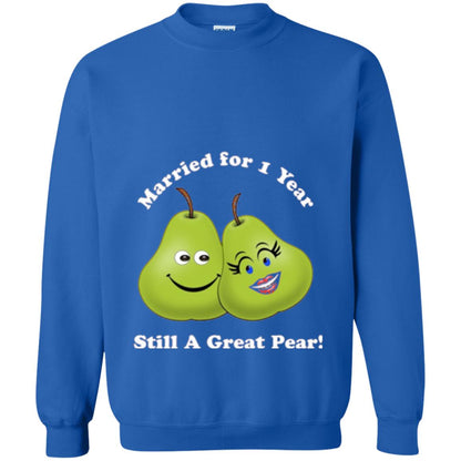 Married For 1 Year Still A Great Pear 1st Anniversary T-shirt Royal