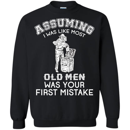 Assuming I Was Like Most Old Men Beekeeper T-shirt Black