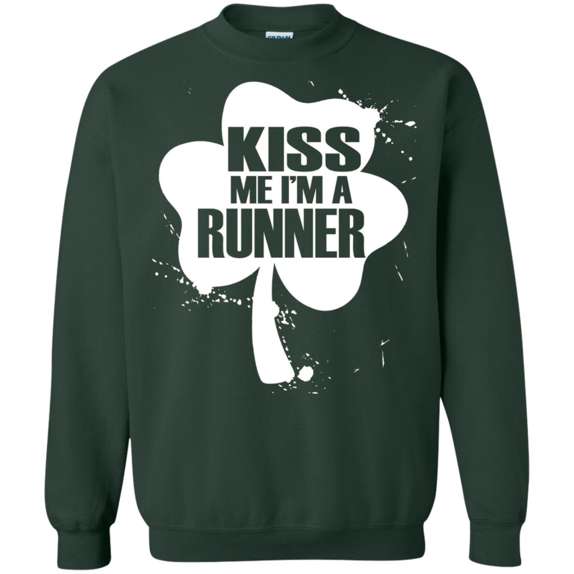 Kiss Me I_m Runner St. Patrick_s Day T-shirt Forest Green