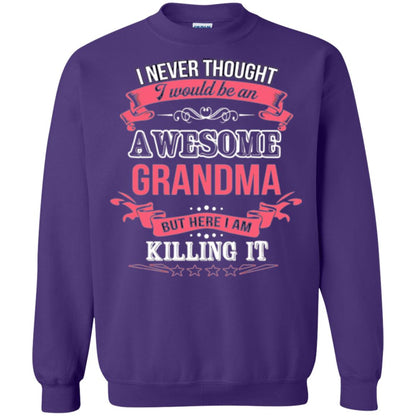 Nana T-shirt I Never Thought I Would Be An Awesome Grandma Purple