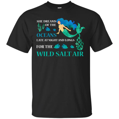 She Dreams Of The Oceans Mermaid T-shirt Black