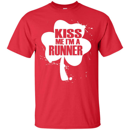 Kiss Me I_m Runner St. Patrick_s Day T-shirt Red