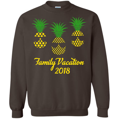 Family Vacation 2018 Shirt Hawaii Pineapple Sunglasses Dark Chocolate