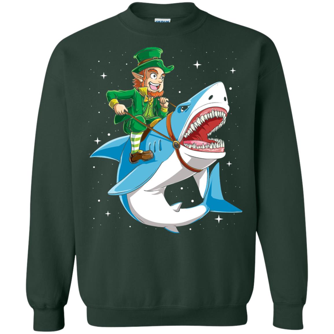 Leprechaun Riding Shark St Patricks Day T-shirt Forest Green