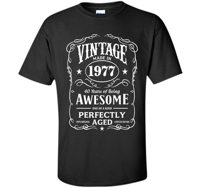 Vintage Made In 1977 Birthday Gift T-Shirt shirt Black