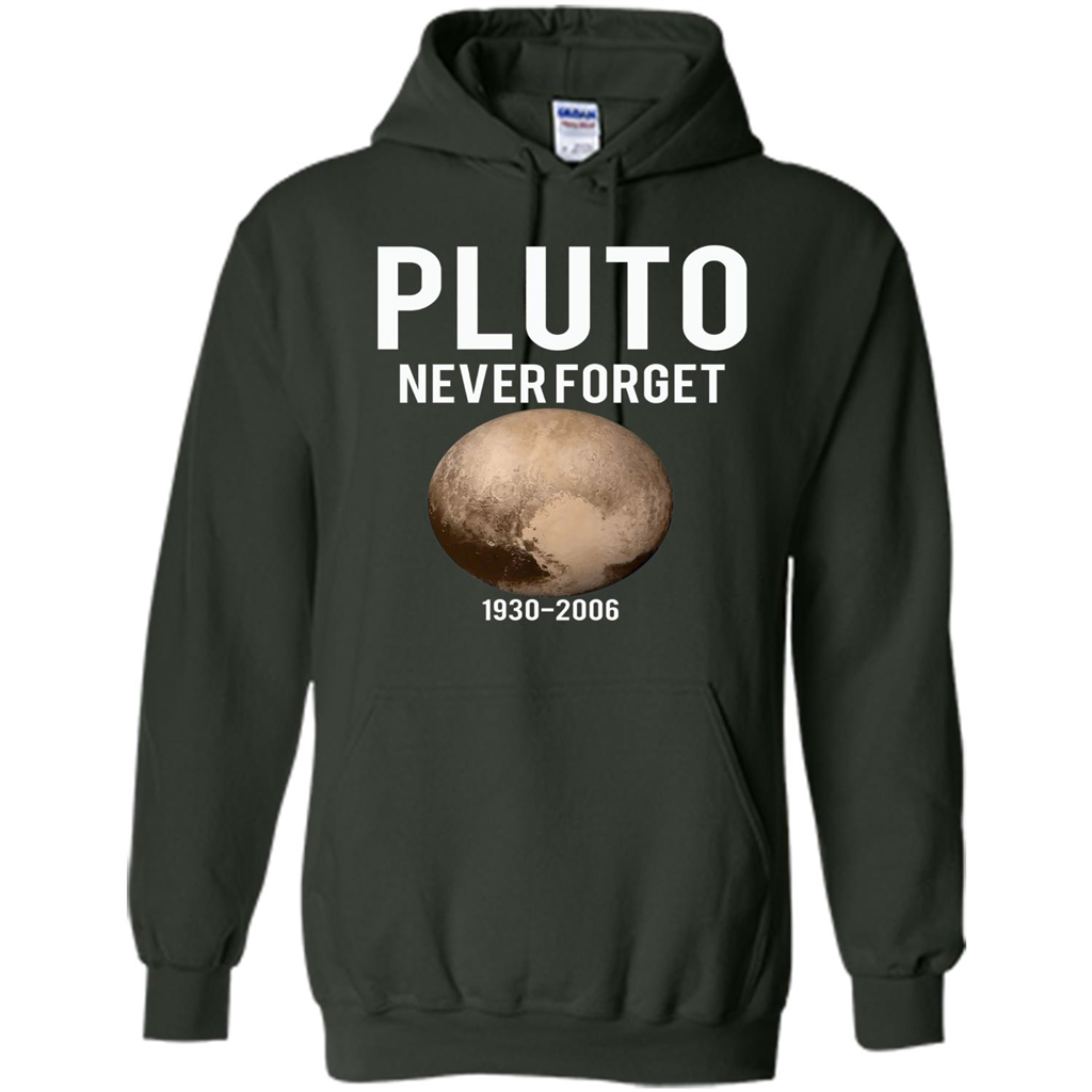 Funny Pluto Never Forget 1930-2006 T-shirt Forest Green