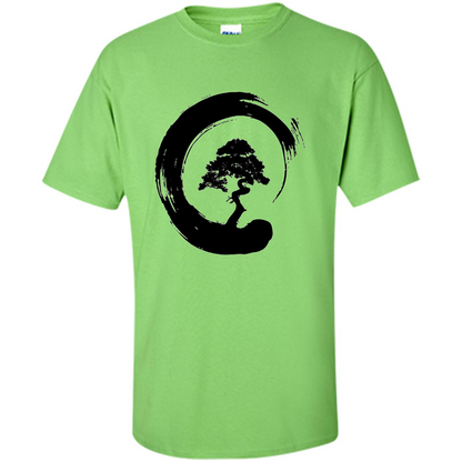 Bonsai Tree in Enso Circle - Buddhist Zen Calligraphy t-hirt Lime