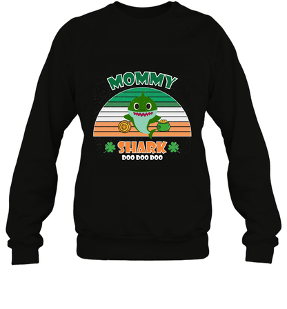 Irish Mommy Shark Saint Patricks Day Family Shirt Sweatshirt Black