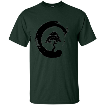 Bonsai Tree in Enso Circle - Buddhist Zen Calligraphy t-hirt Forest Green