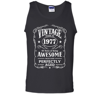 Vintage Made In 1977 Birthday Gift T-Shirt shirt Black