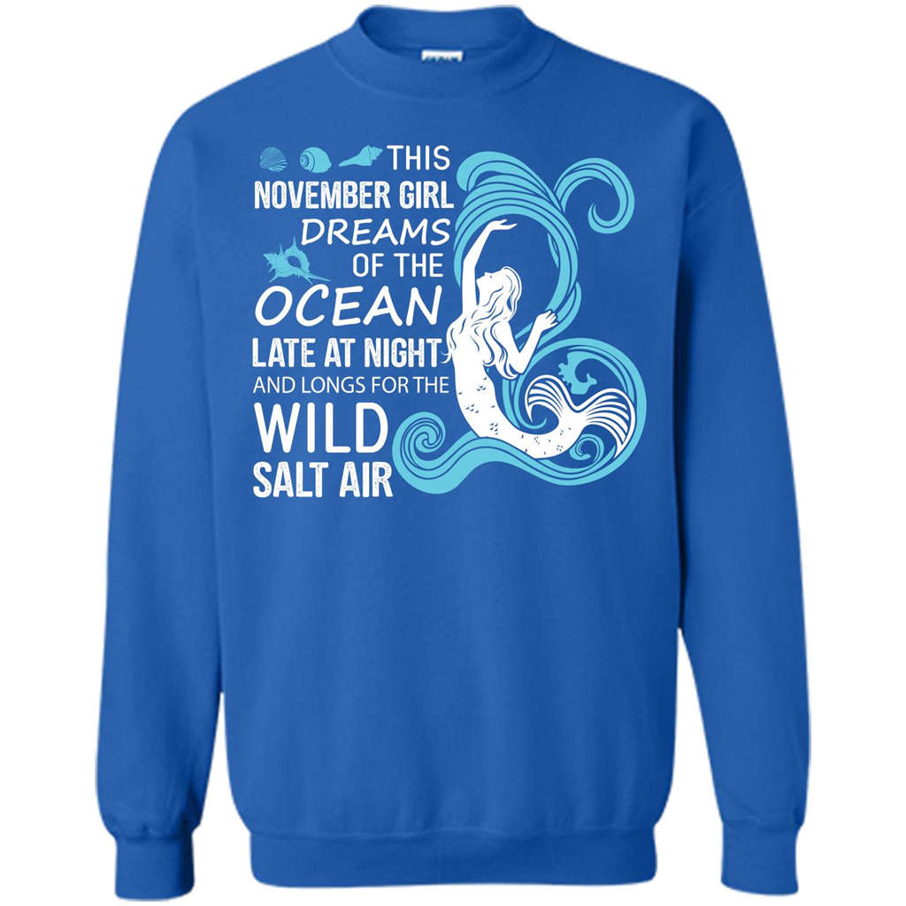 This November Girl Dreams Of The Ocean Late At Night T-shirt Royal