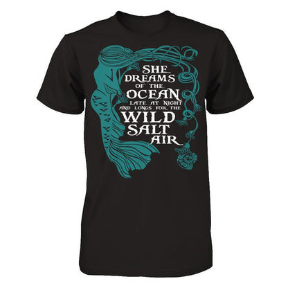 She Dreams Of The Ocean Late at Night And Longs For The Wild Salt Air Next Level - Unisex Fitted Tee Black