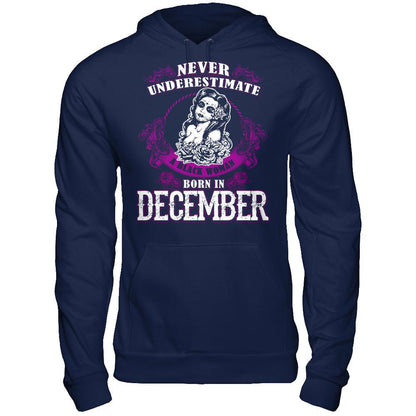Never Underestimate A Black Woman Born In December Gildan - Pullover Hoodie Navy