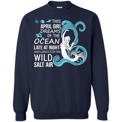 This April Girl Dreams Of The Ocean Late At Night T-shirt Navy