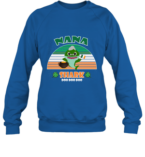 Irish Nana Shark Saint Patricks Day Family ShirtUnisex Fleece Pullover Sweatshirt