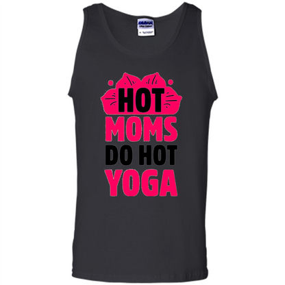 Mothers Day Gift T-shirt Hot Sexy Moms Do Hot Yoga Black