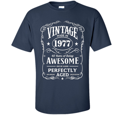 Vintage Made In 1977 Birthday Gift T-Shirt shirt Navy