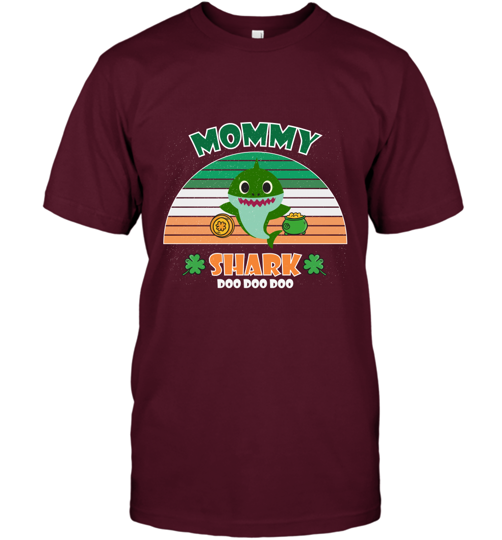 Irish Mommy Shark Saint Patricks Day Family Shirt T-Shirt Maroon